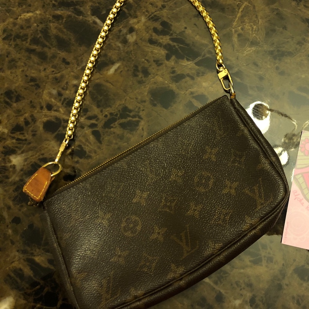 Louis Vuitton Pochette Accessoires